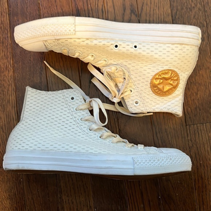 Converse Chuck Taylor All Stars‎ White Laser cut Leather Gold Logo Sz M7.5/W9.5